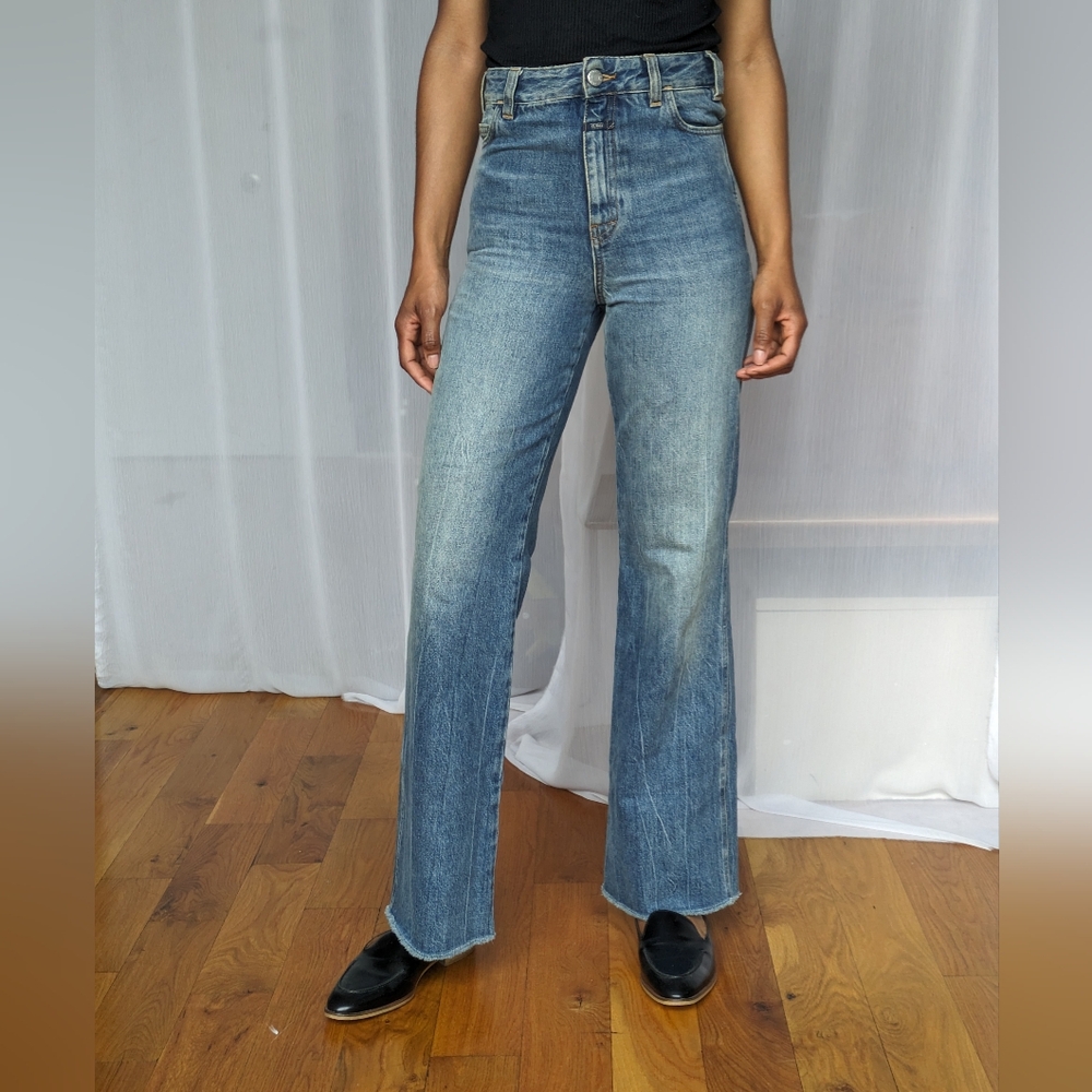 CLOSED denim Kathy Bootcut Jeans | Size 23 | Made in Italy with Canadian Denim